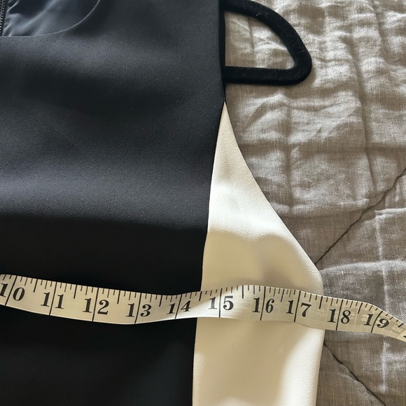 Alice+Olivia black and white mini dress size 6 - Picture 9 of 17